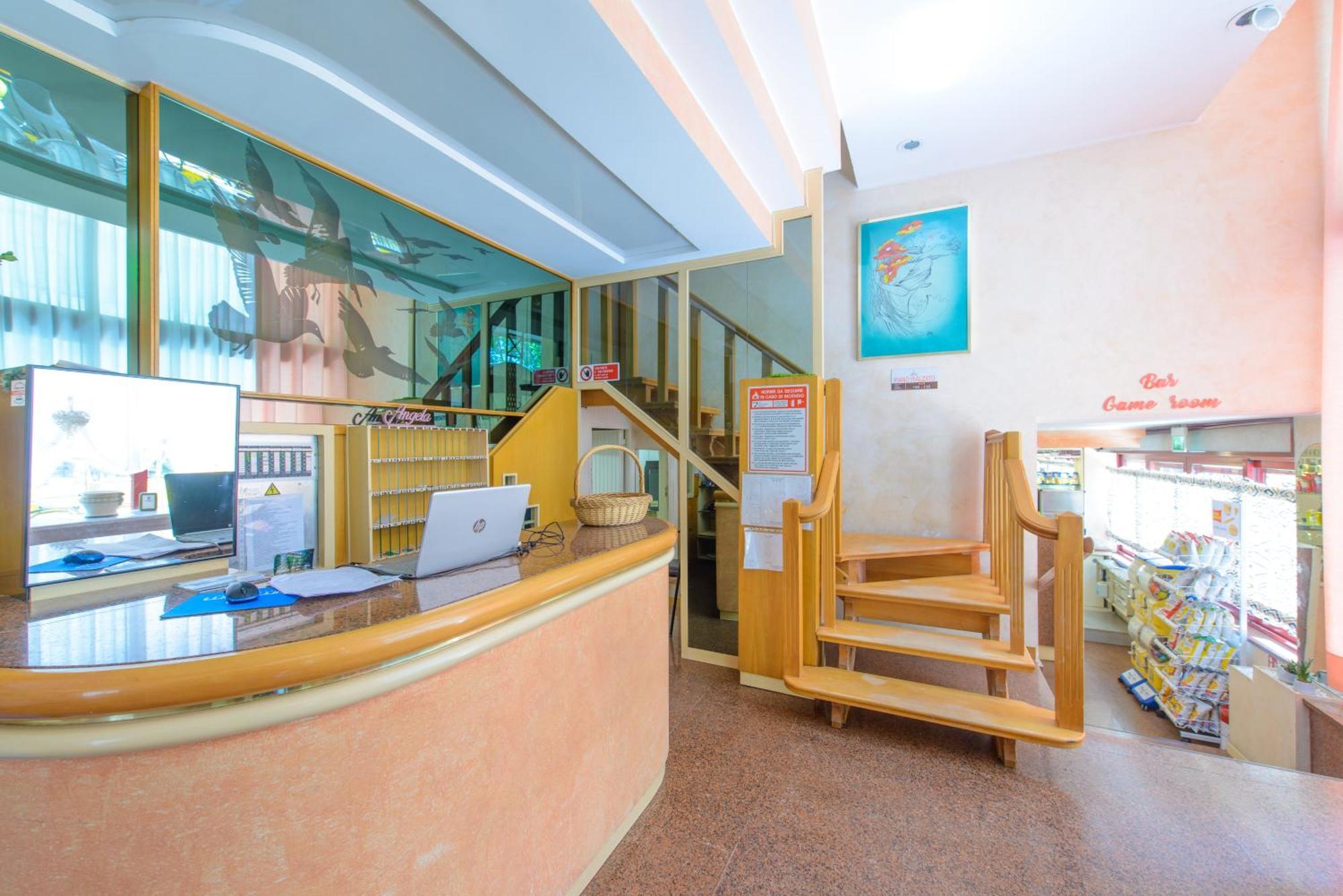 Hotel Colorado Ріміні Екстер'єр фото